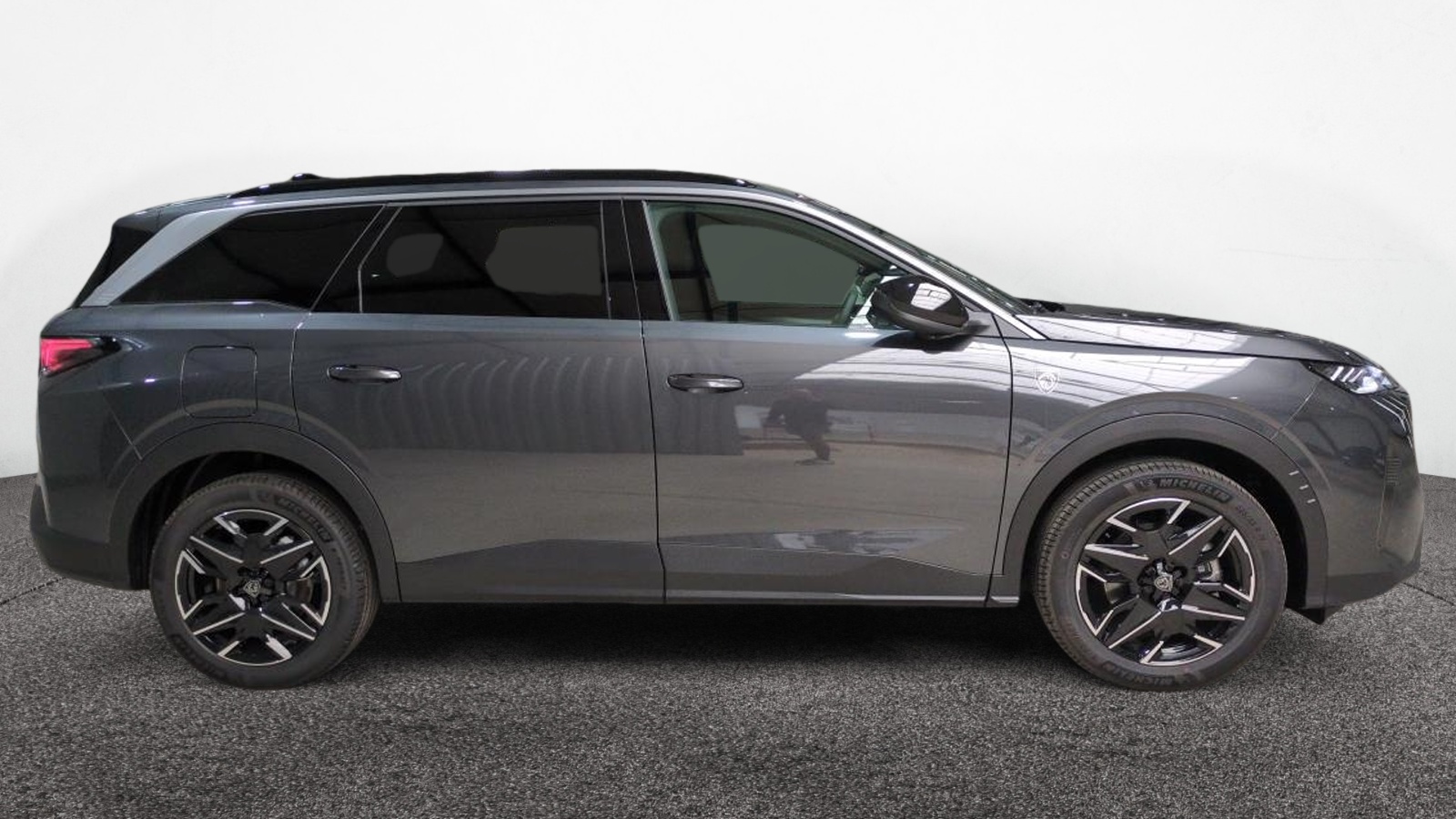 PEUGEOT 5008 HYBRID 145 BVA E-DCS6 7PL GT – Image 3