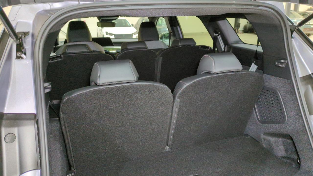 PEUGEOT 5008 HYBRID 145 BVA E-DCS6 7PL ALLURE SUREQUIPE – Image 5