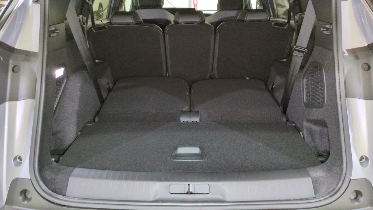 PEUGEOT 5008 HYBRID 145 BVA E-DCS6 7PL GT – Image 5