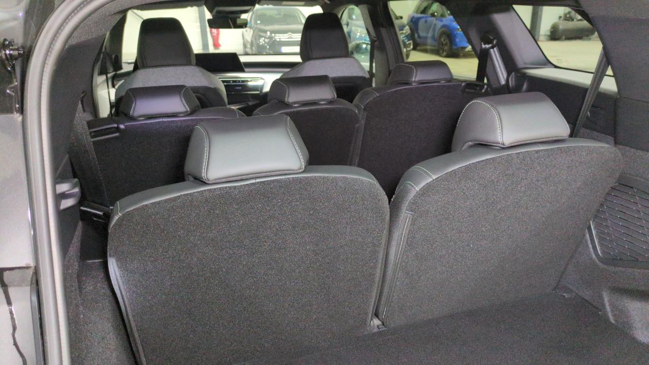 PEUGEOT 5008 HYBRID 145 BVA E-DCS6 7PL GT – Image 5