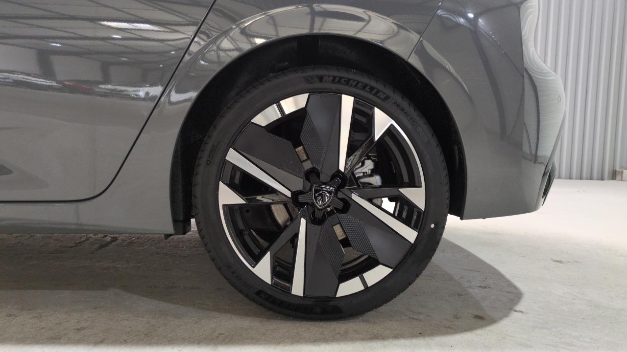 PEUGEOT 308 NOUVELLE HYBRID 145 BVA E-DCS6 GT + PACK VISION 360 & DRIVE ASSIST PLUS – Image 6