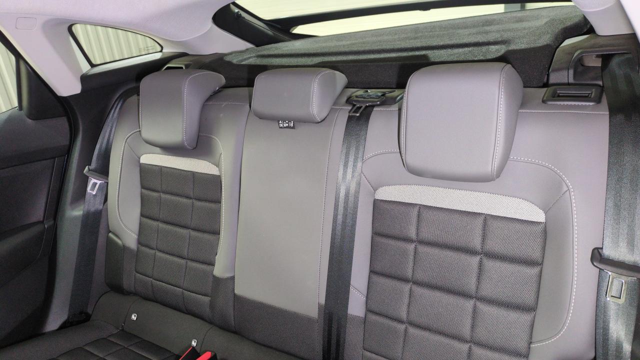 CITROEN C4 HYBRIDE 145 CH BVA E-DCS6 PLUS + CAMERA DE RECUL + NAVI – Image 7