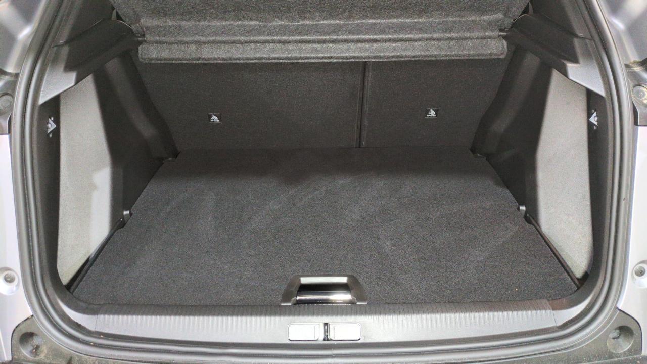 PEUGEOT 2008 HYBRID 145 CH BVA E-DCS6 ALLURE + PACK NAVIGATION & ACCESS + PACK VISION & DRIVE ASSIST PLUS – Image 5